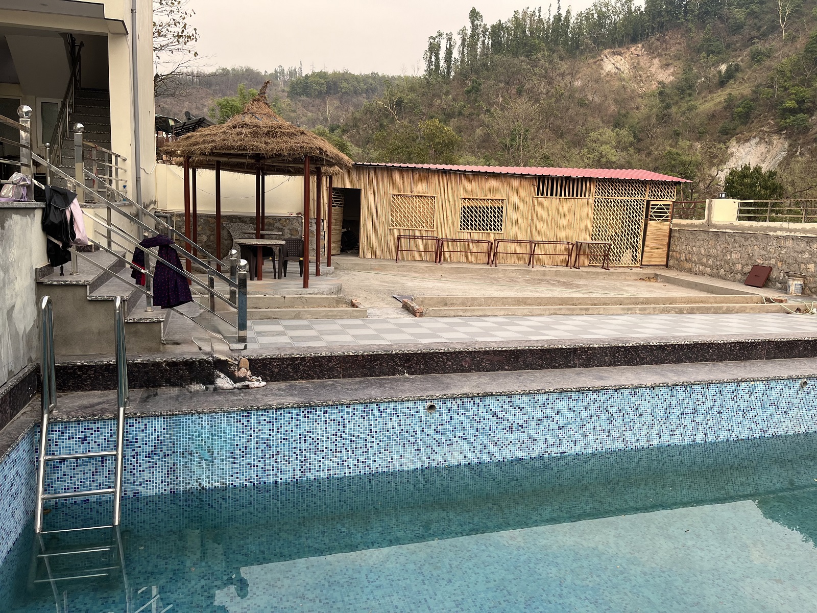 Hotel Hill View Residency