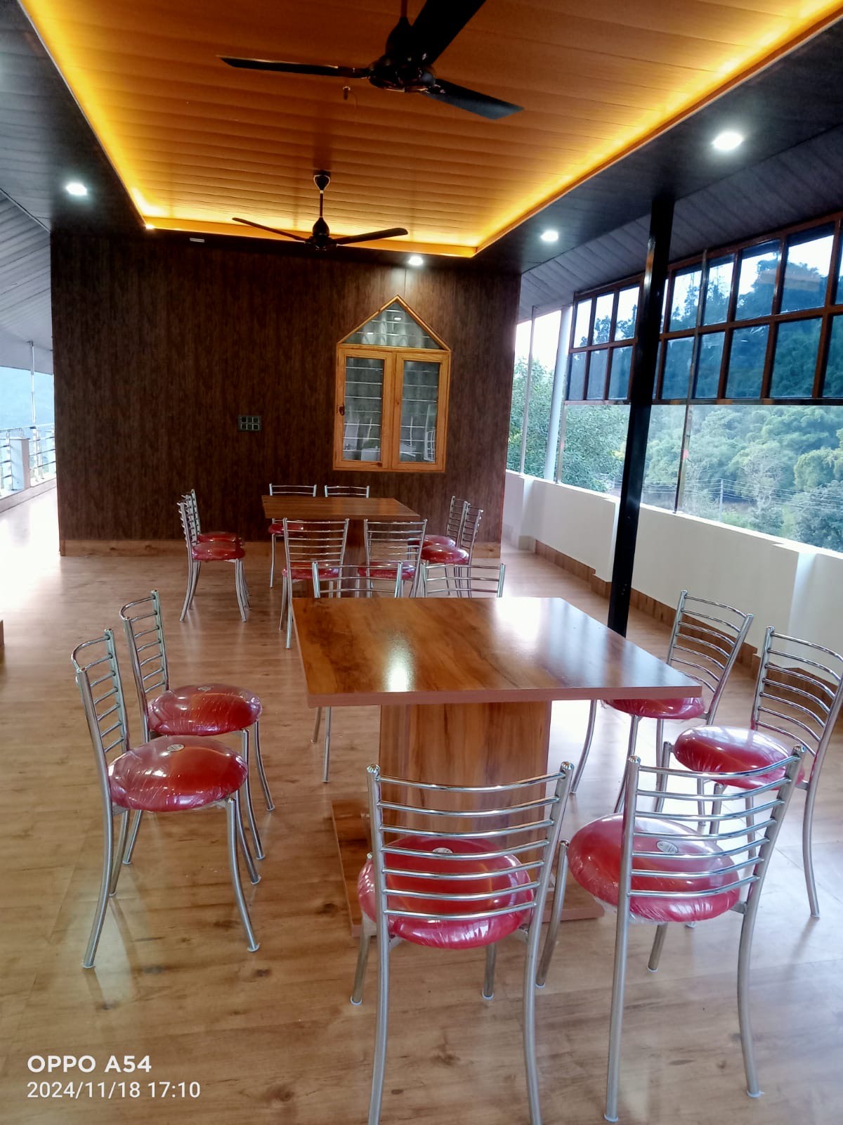 Hotel Hill View Residency in Dehradun